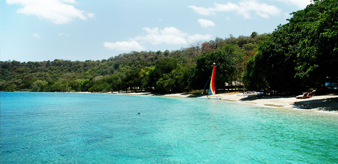 moyo-island-beach