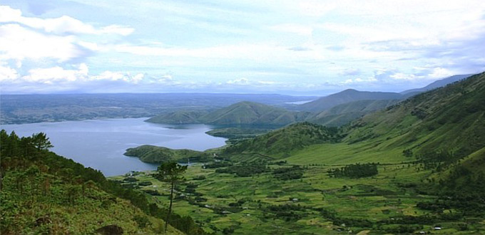 fun-at-lake-toba