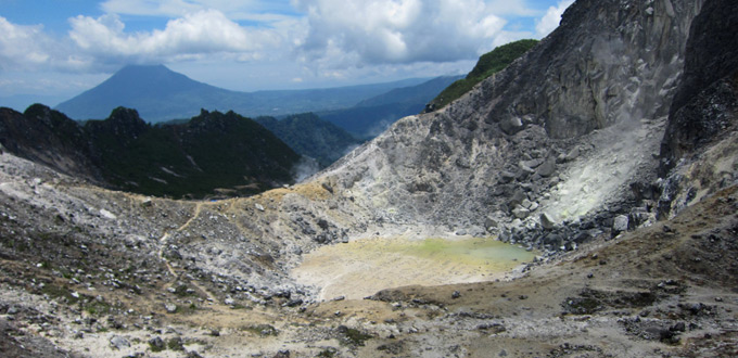 Sibayak-Volcano,-north-sumatra