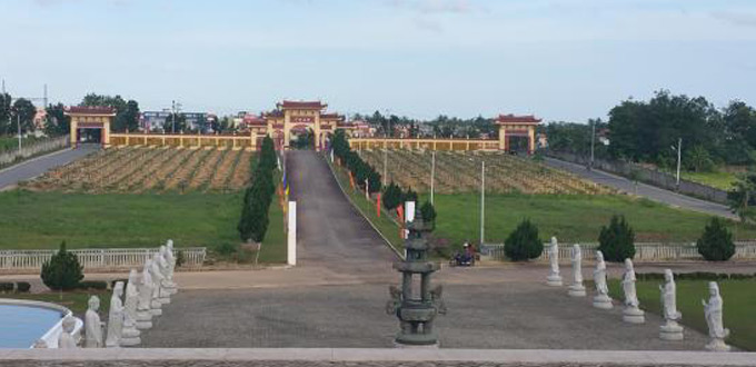 avalokitesvara-graha-temple-riau-island