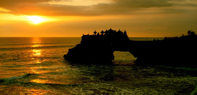 Tanah-Lot-Sunset-bali