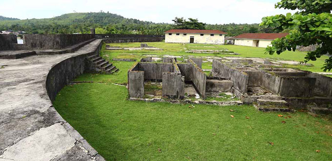 Old-Dutch-fortress-Duurstede-saparua-Maluku