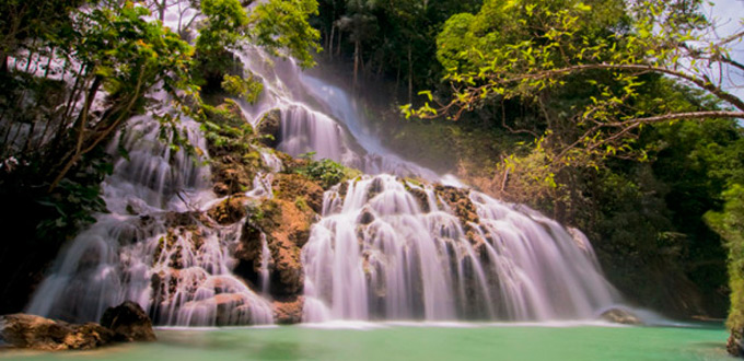 lapopu-waterfall-sumba-island-NTT
