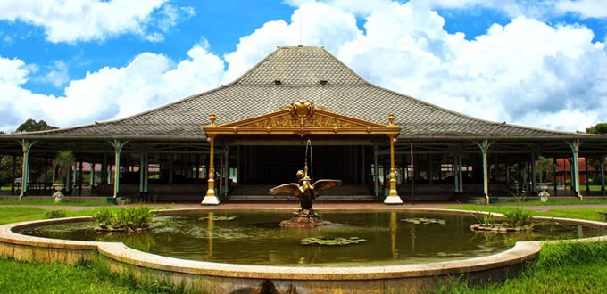 royal-Mangkunegaran-Palace-solo-jateng