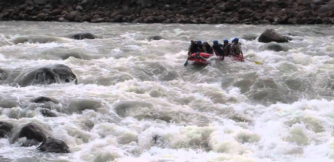 Elo-River-Rafting-yogyakarta