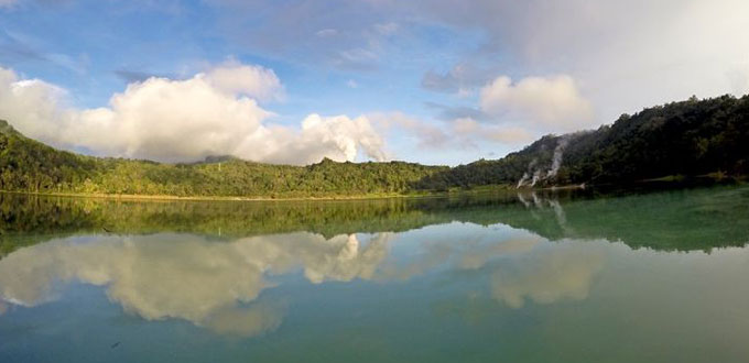 linow-lake-minahasa-north-sulawesi