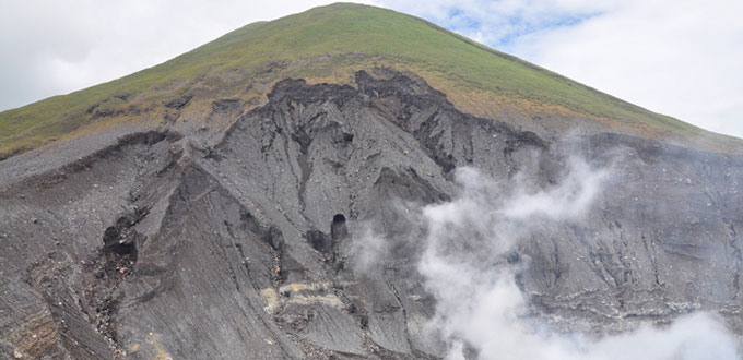 lokon-volcano-north-sulawesi