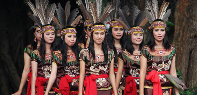 Dayak-Culture-Dance-Kallimantan-Timur