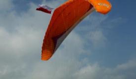 paragliding-puncak-bogor-west-java-3.jpg